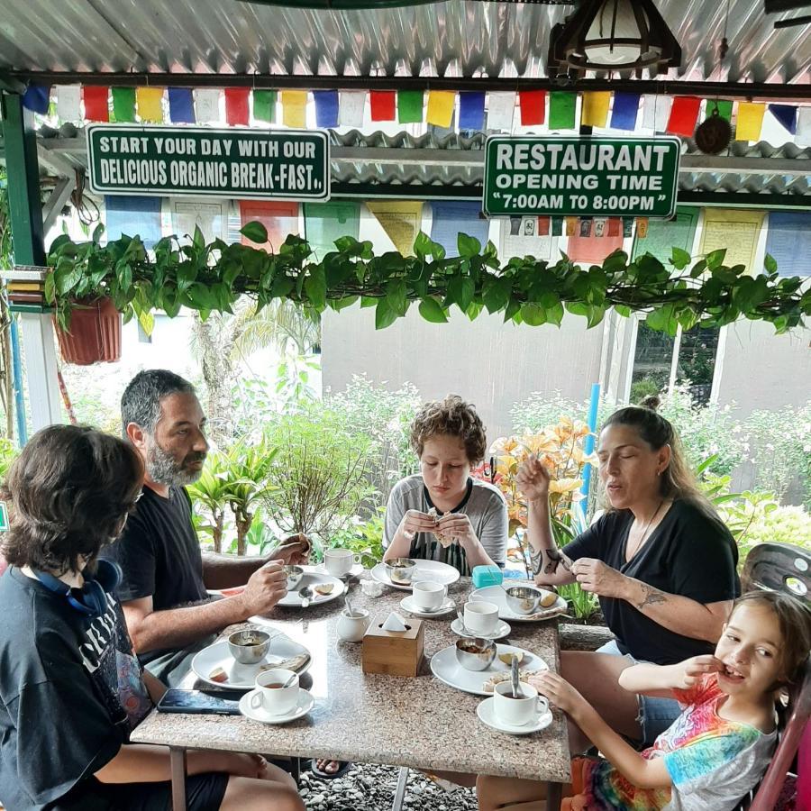 Little Pilgrim Lodge Pokhara Dış mekan fotoğraf