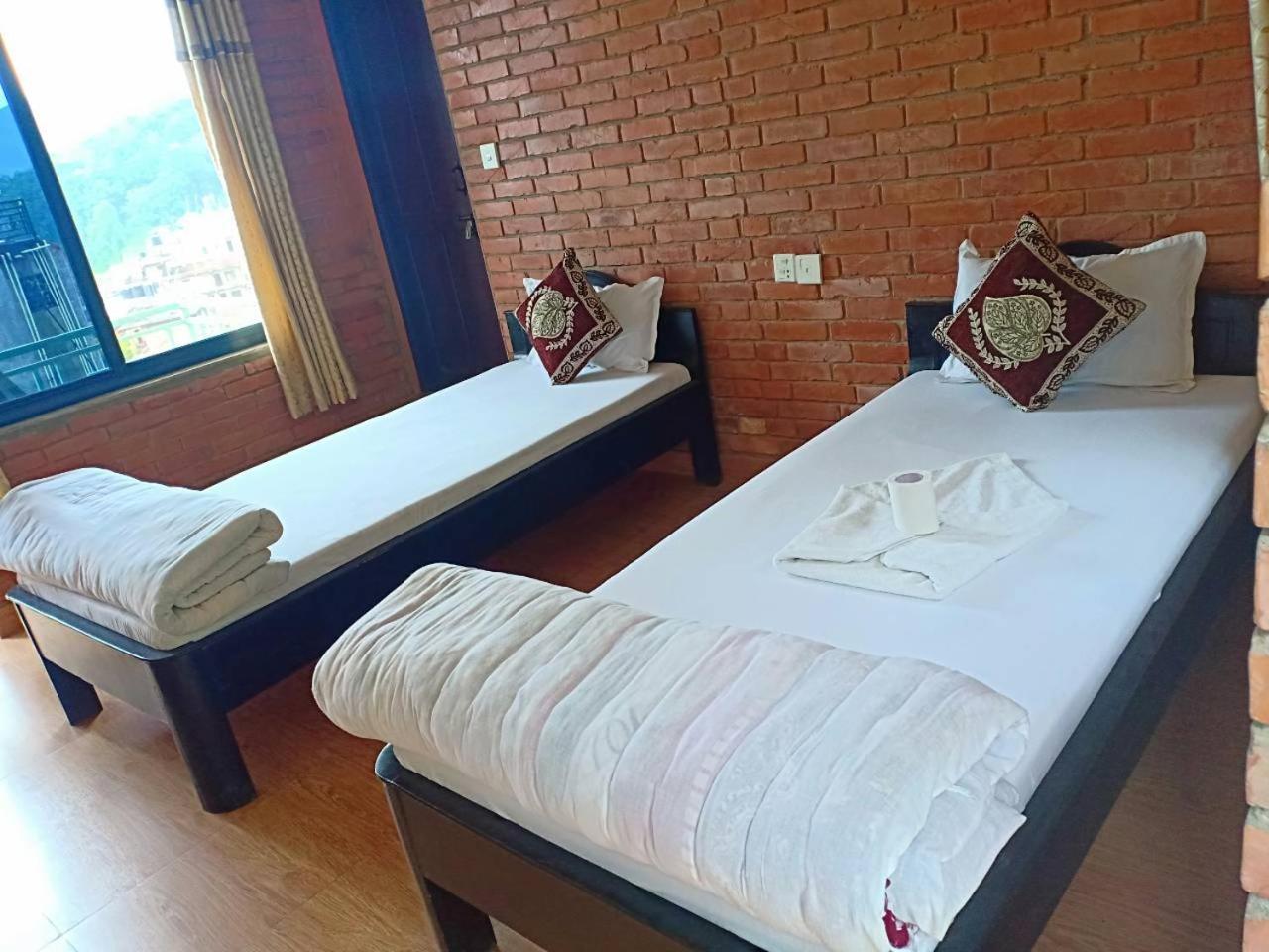 Little Pilgrim Lodge Pokhara Dış mekan fotoğraf