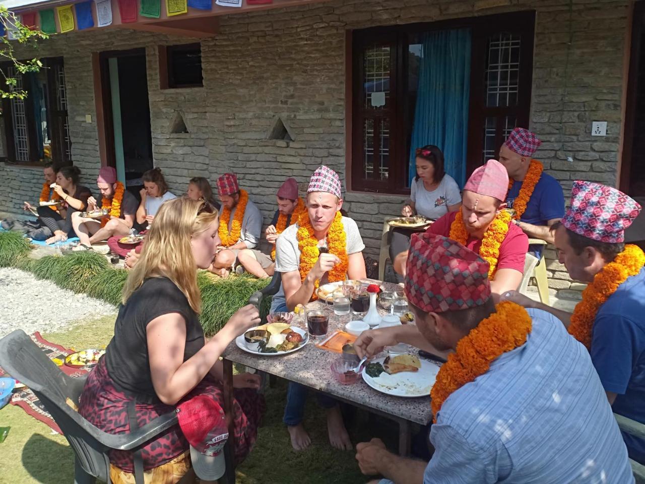 Little Pilgrim Lodge Pokhara Dış mekan fotoğraf